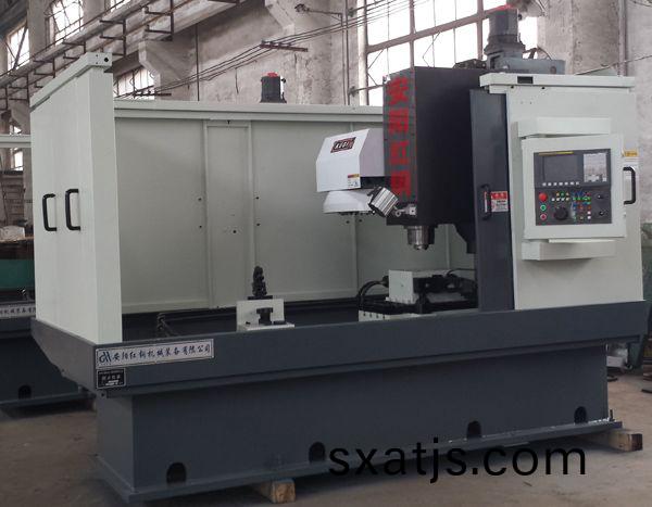 前軸鎖(suo)銷(xiao)孔專(zhuan)用加工